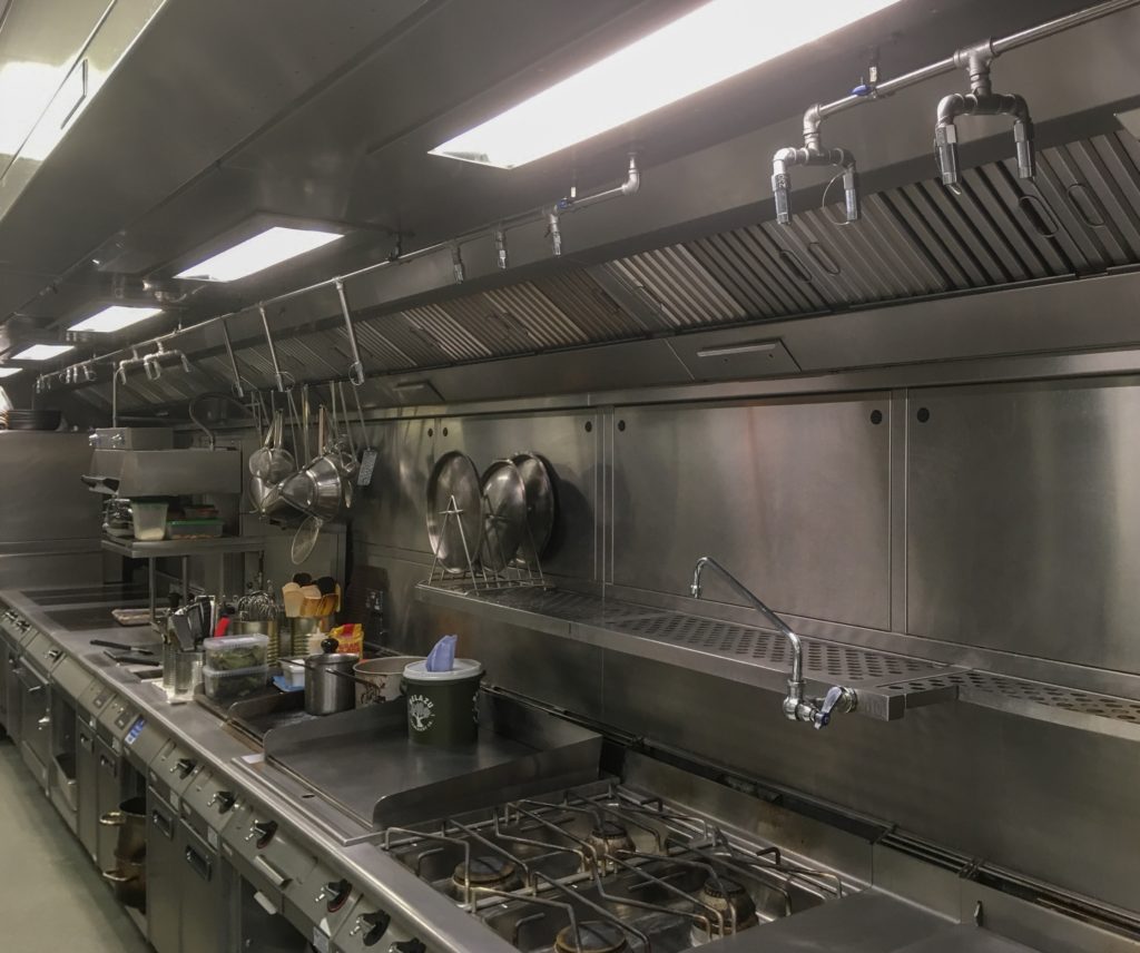 commercial-kitchen-fire-suppression-system-ansul-r-102-fire